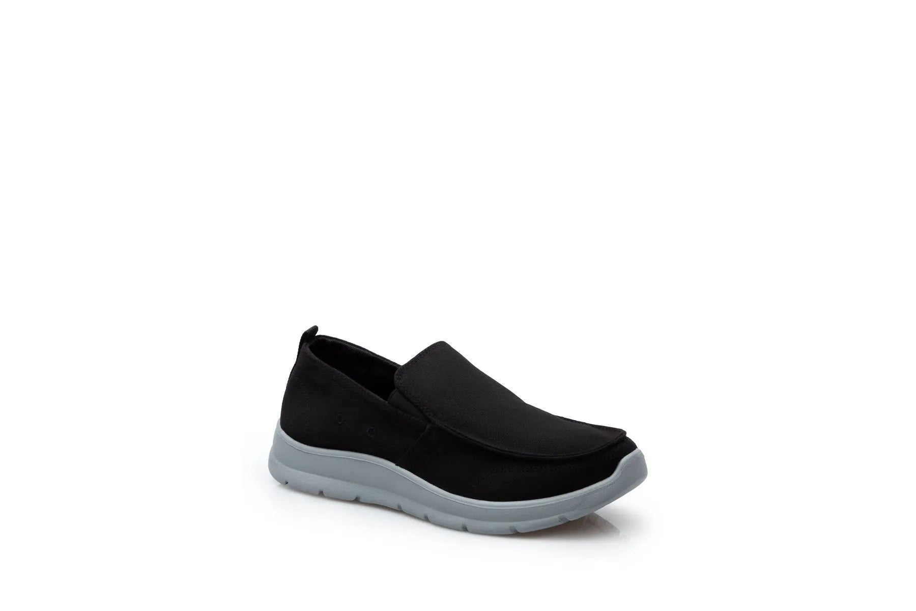 Zapato sintetico color negro