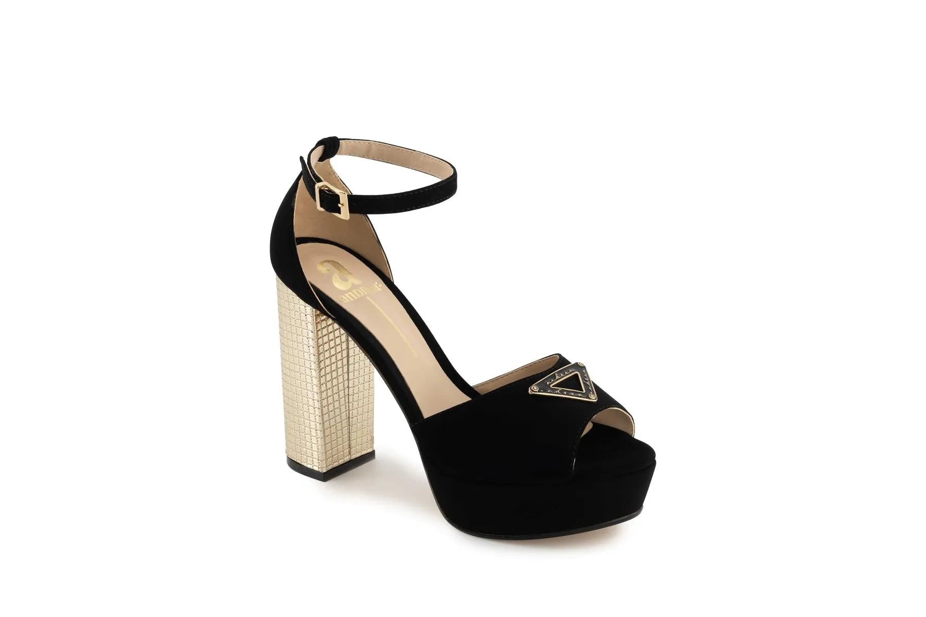 zapatilla color negro para mujer